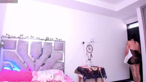 Snapshot of lixie_ chatting on 19, 2, 2025 Vanessa online show from 19, 2, 2025