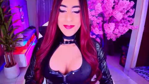 Snapshot of lizagothdoll chatting on 26, 11, 2025 Liza Goth online show from 26, 11, 2025