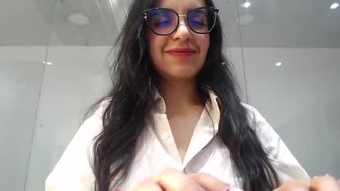 Snapshot of lizeth_white chatting on 30, 6, 2026 lizeth_white online show from 30, 6, 2026