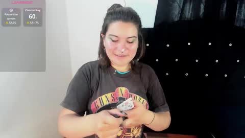 Snapshot of lizz_greys chatting on 17, 10, 2025 lizz_greys online show from 17, 10, 2025