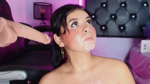 Snapshot of lizz_tender chatting on 18, 12, 2024 Lizz online show from 18, 12, 2024