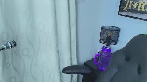 Snapshot of lizz_tender chatting on 28, 12, 2024 Lizz online show from 28, 12, 2024