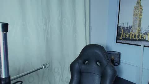 Snapshot of lizz_tender chatting on 31, 12, 2024 Lizz online show from 31, 12, 2024