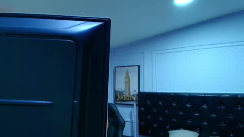 Snapshot of lizz_tender chatting on 8, 1, 2025 Lizz online show from 8, 1, 2025