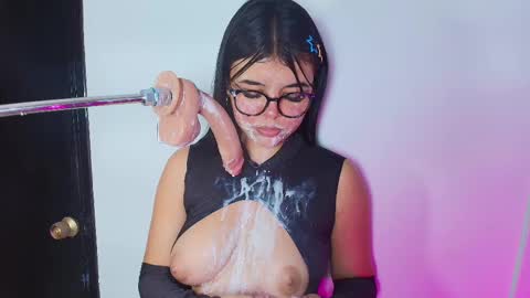 Snapshot of lizz_tender chatting on 17, 2, 2025 Lizz online show from 17, 2, 2025