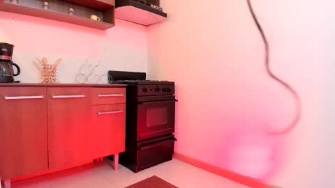 Snapshot of lizzie_williamss chatting on 28, 10, 2025 lizzie_williamss online show from 28, 10, 2025