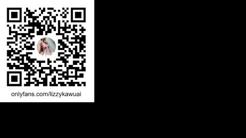 Snapshot of lizzy_kawuaii chatting on 27, 10, 2025 lizzy online show from 27, 10, 2025