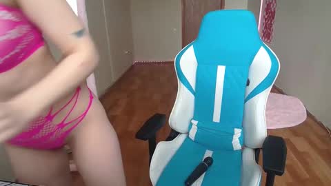 lizzycumm online show from 30, 4, 2026