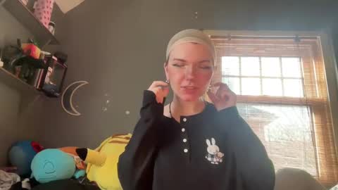 Snapshot of lizzyylovesick chatting on 19, 2, 2025 lizzybunny online show from 19, 2, 2025