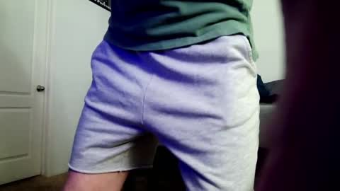 LL Cool Jake online show from 4, 3, 2025