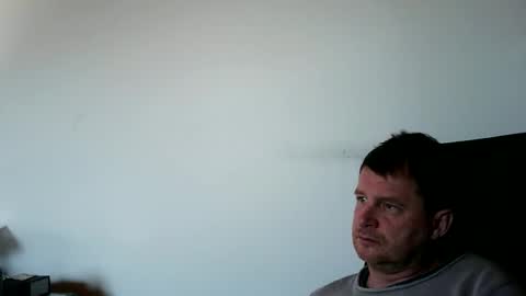 Snapshot of lllukasssxxx chatting on 18, 4, 2026 lllukasssxxx online show from 18, 4, 2026