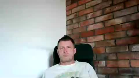 Snapshot of lllukasssxxx chatting on 4, 7, 2026 lllukasssxxx online show from 4, 7, 2026