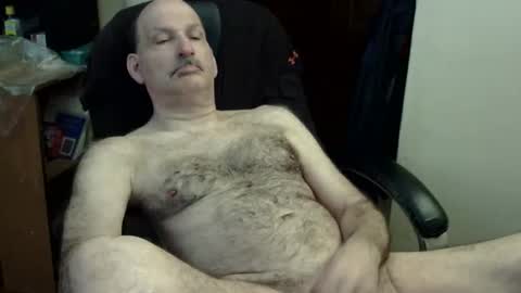 Snapshot of loades182025 chatting on 25, 4, 2026 loades182025 online show from 25, 4, 2026