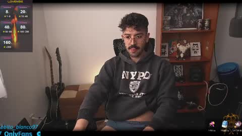 Lobito blanco Thefckingwolf main account online show from 8, 4, 2026