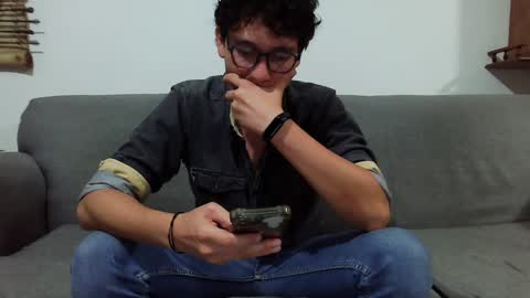 Snapshot of lobomx19 chatting on 4, 12, 2024 Lobo online show from 4, 12, 2024