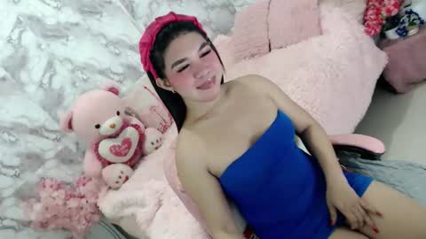 Thea online show from 8, 4, 2026