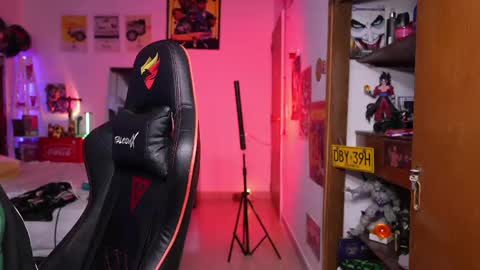 logan_hugh8 online show from 3, 4, 2026