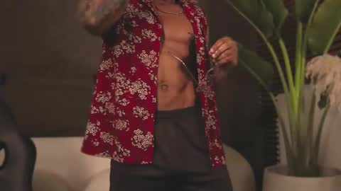 logan_varela online show from 22, 2, 2025