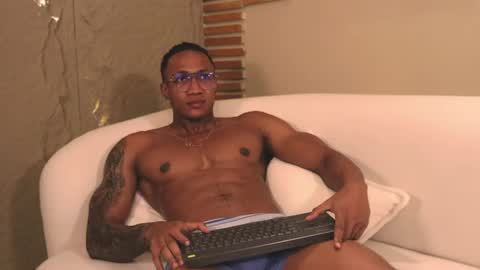 logan_varela online show from 1, 3, 2025