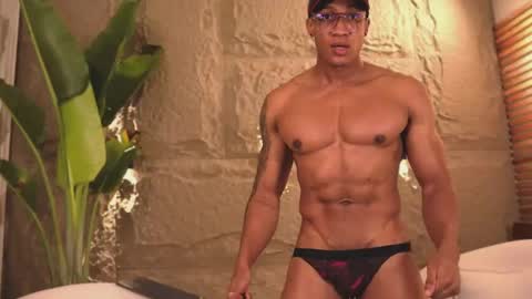 logan_varela online show from 2, 3, 2025