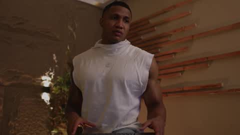 logan_varela online show from 4, 10, 2025