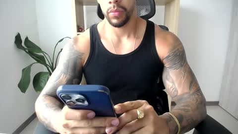 Snapshot of loganhod chatting on 29, 5, 2026 Logan Wolfp online show from 29, 5, 2026
