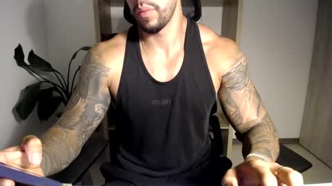 Snapshot of loganhod chatting on 7, 6, 2026 Logan Wolfp online show from 7, 6, 2026