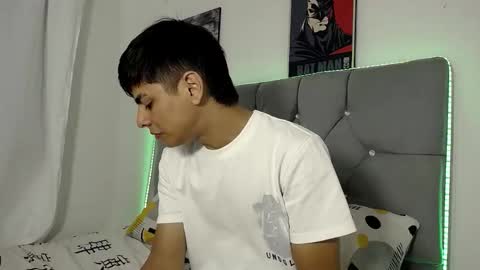 loganjhonson19 online show from 12, 4, 2026