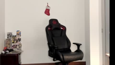 Snapshot of logannick chatting on 3, 1, 2025 Logan online show from 3, 1, 2025