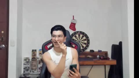 Snapshot of logannick chatting on 20, 1, 2025 Logan online show from 20, 1, 2025