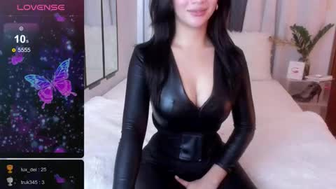 Snapshot of loisewilliams chatting on 28, 2, 2026 Mistress L online show from 28, 2, 2026