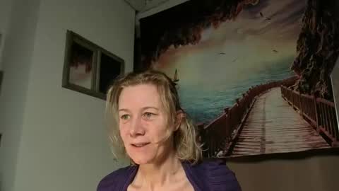 lola_belgium online show from 23, 4, 2026