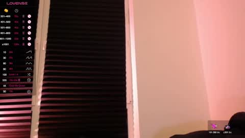 Snapshot of lola_dinky chatting on 1, 11, 2025 Lola online show from 1, 11, 2025