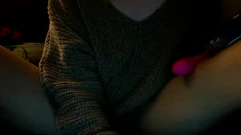 Snapshot of lola_luxxxe chatting on 9, 6, 2026 Lola luxxe online show from 9, 6, 2026