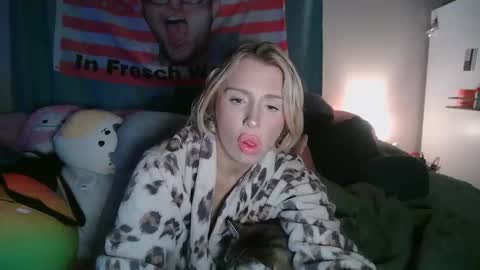 Snapshot of lolaa555 chatting on 7, 4, 2026 lolaa555 online show from 7, 4, 2026