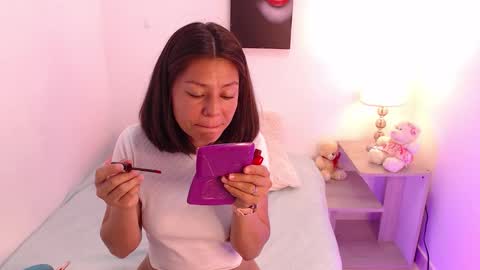 lolaandcamille online show from 13, 11, 2025