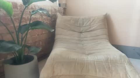 Frt Pr1ncess online show from 15, 9, 2025