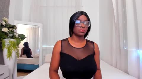 Snapshot of lolajenkiins chatting on 22, 9, 2025 lola online show from 22, 9, 2025