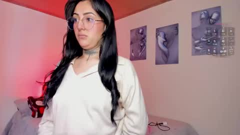 Lola online show from 5, 12, 2025