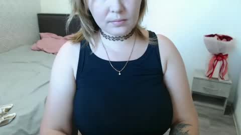Snapshot of lolamyr chatting on 5, 8, 2026 kiss online show from 5, 8, 2026