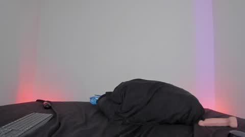 Snapshot of lolap_ chatting on 5, 1, 2025 Lola online show from 5, 1, 2025