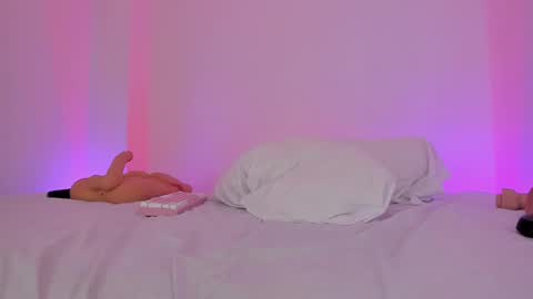 Snapshot of lolap_ chatting on 9, 3, 2025 Lola online show from 9, 3, 2025