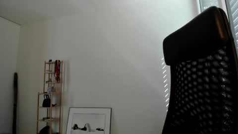 Snapshot of lolaverse chatting on 23, 4, 2026 Lola doll online show from 23, 4, 2026
