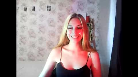 LollaLaKiss online show from 26, 10, 2025