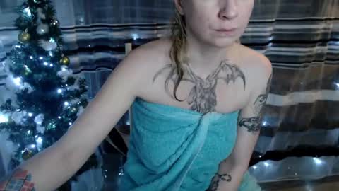 Snapshot of lollifox_1 chatting on 4, 1, 2025 Lisa online show from 4, 1, 2025