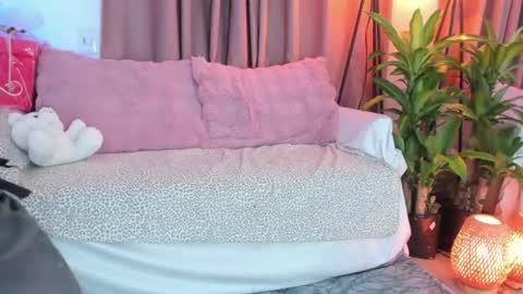 Lolly  online show from 18, 6, 2026