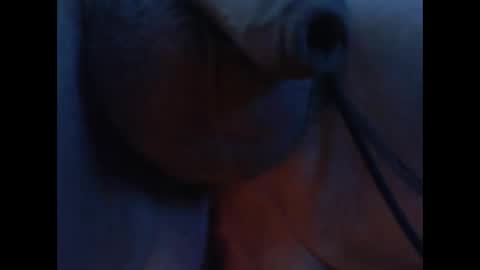 Snapshot of londonjames2 chatting on 4, 6, 2026 James online show from 4, 6, 2026