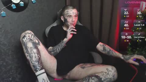 Snapshot of lone1ycrystal chatting on 25, 12, 2024 Chris online show from 25, 12, 2024