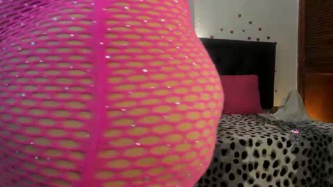 Jennifer  online show from 8, 11, 2025