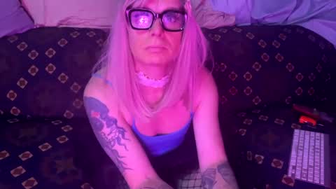 Snapshot of longbeachcd69 chatting on 11, 2, 2025 longbeachcd69 online show from 11, 2, 2025